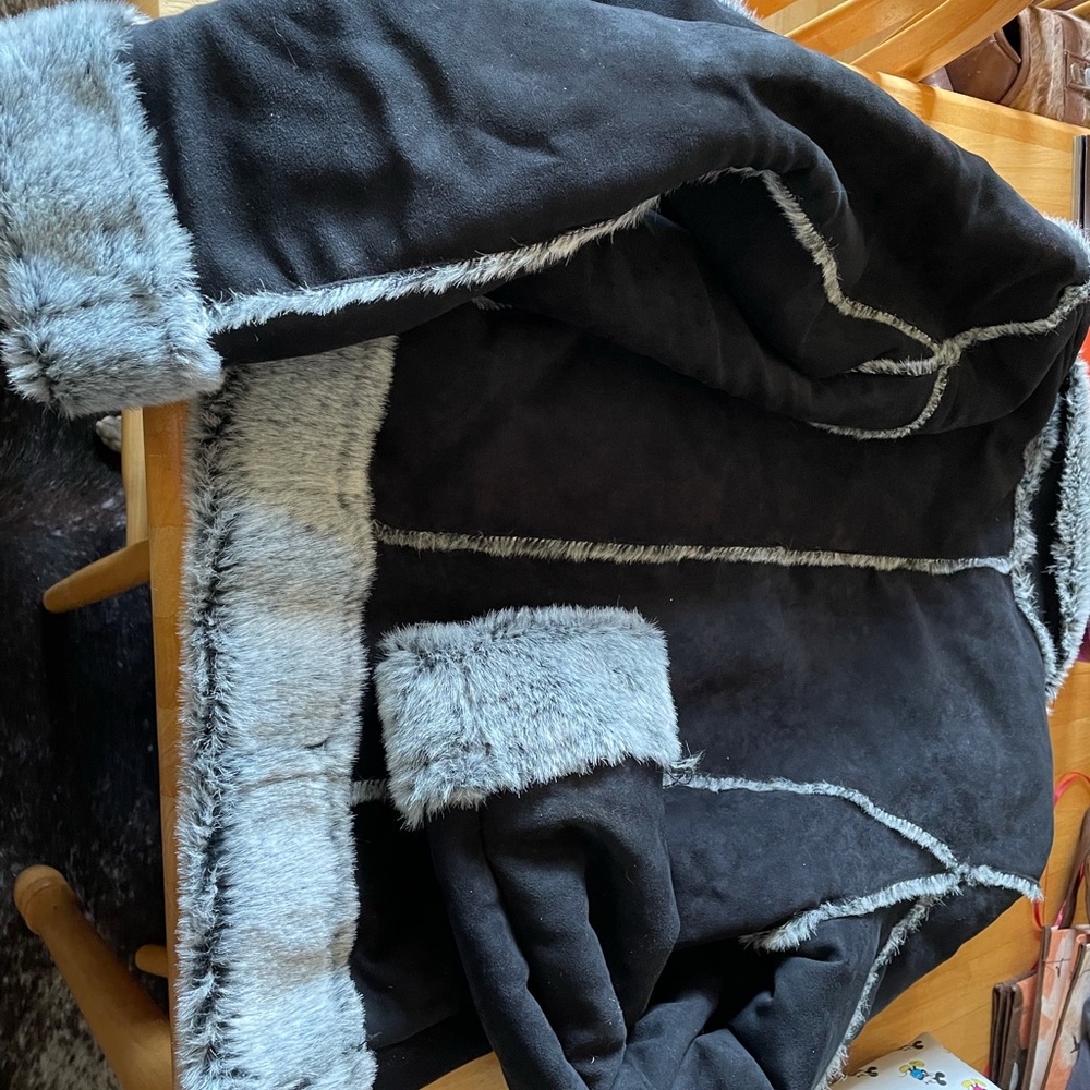 Ladies Suede and Faux Fur